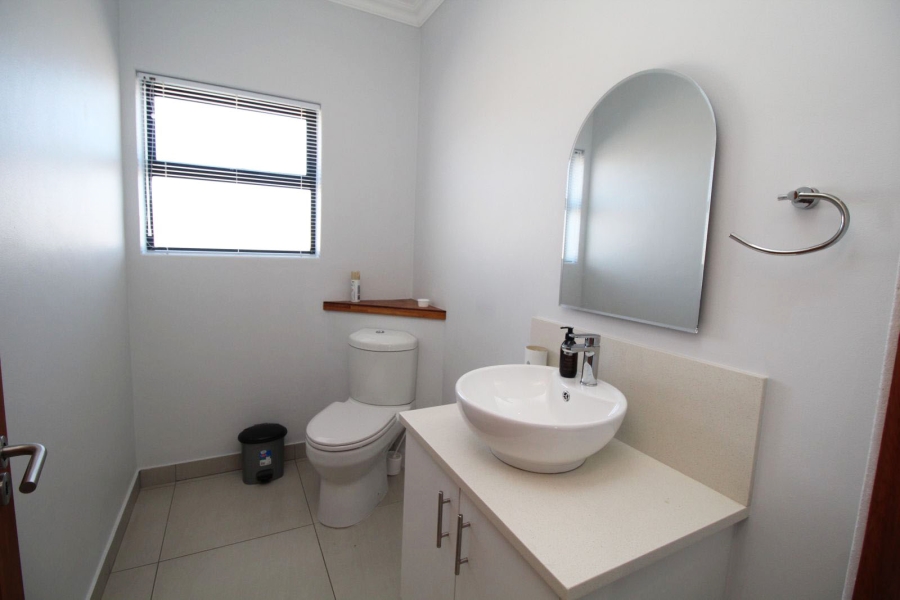 5 Bedroom Property for Sale in Calypso Beach Western Cape